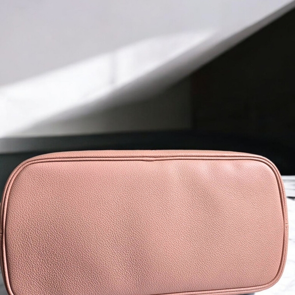 LV Empreinte Monogram Neverfull MM Trianon Pink Cream - Picture 7 of 13